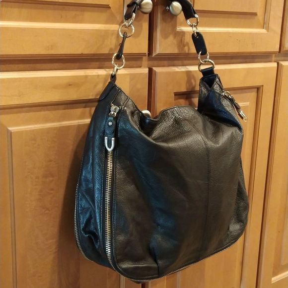 Charles David Large Leather Hobo Bag EUC - Picture 2 of 9